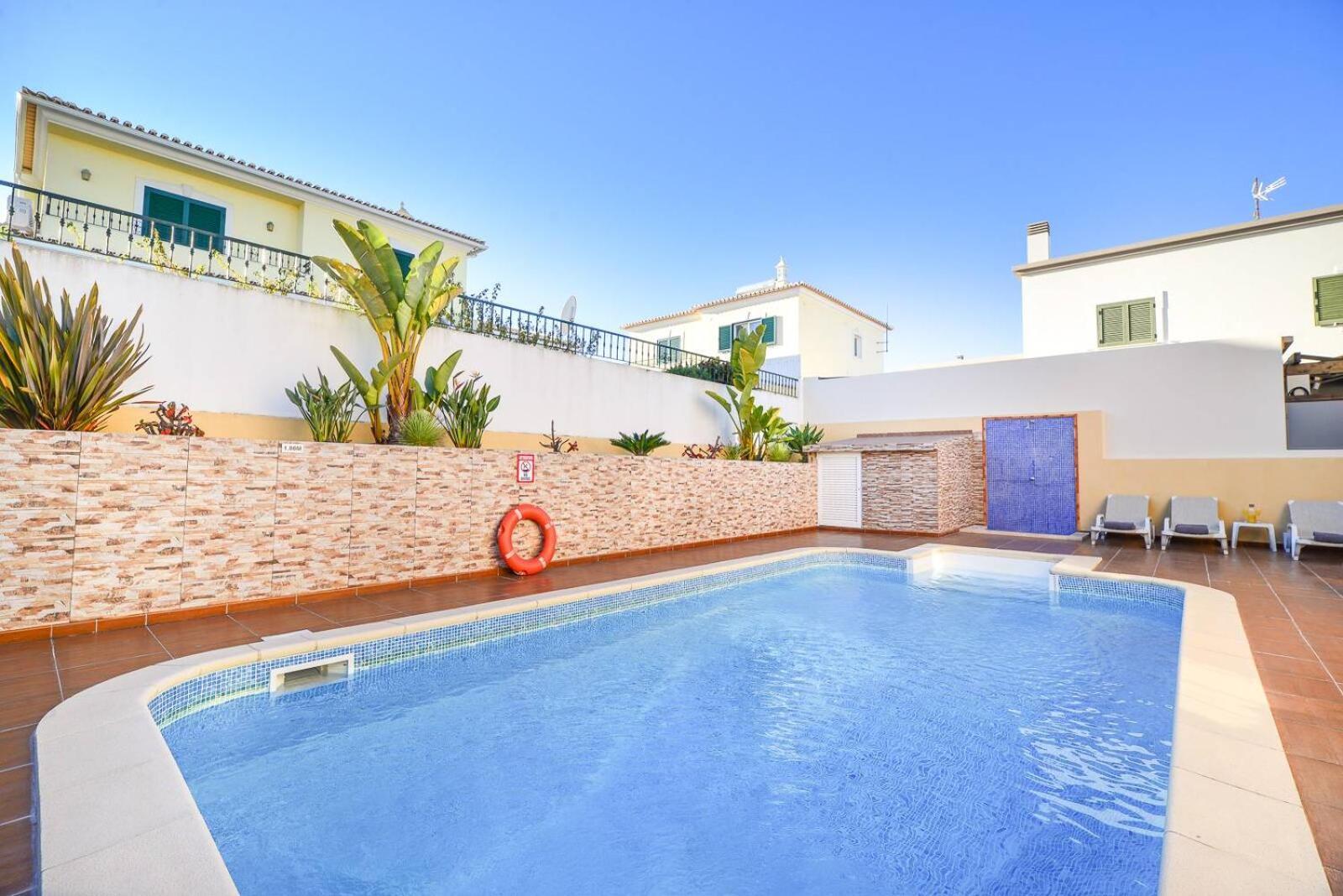 Villa By Mtphomes *